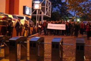 Yıldız Savunması'ndan Yıldız Kamp&uuml;s&uuml; protestosu