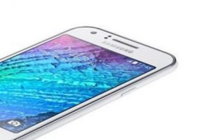Samsung'un b&uuml;t&ccedil;e dostu akıllı telefonu g&ouml;r&uuml;nd&uuml;
