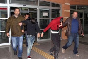 &Ccedil;ankırı'da hırsızlar su&ccedil;&uuml;st&uuml; yakalandı