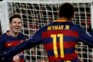 C&uuml;neyt &Ccedil;akır'ın y&ouml;nettiği ma&ccedil;ta Barcelona farklı kazandı