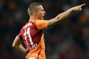 Podolski'ye vur izni &ccedil;ıktı