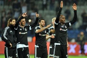 Beşiktaş Avrupa'da tur peşinde
