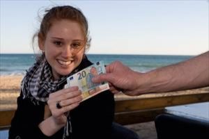 Yeni 20 euroluk banknotlar piyasada