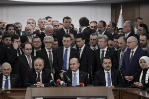 S&uuml;leyman Soylu g&ouml;revi Ahmet Erdem'den devraldı