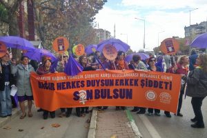 Bursa'da bakanlık onaylı 'kadına şiddet olmasın' marşı