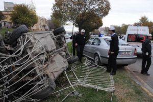 Gaziantep'te 2 kaza: 1'i polis 5 yaralı
