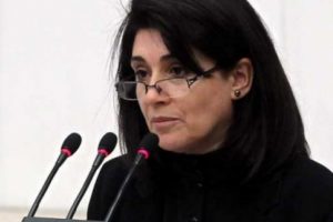 Leyla Zana yine yemin etmedi