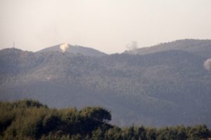 Bayırbucak T&uuml;rkmenleri g&uuml;ne top sesleriyle uyandı