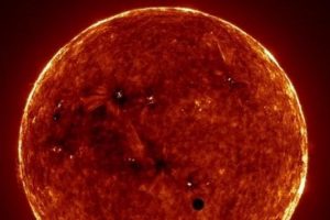 Retina yakan harika g&uuml;neş sim&uuml;lasyonu