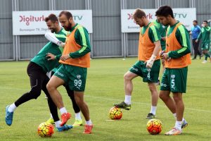 Bursaspor yarın Kayserispor'u ağırlıyor