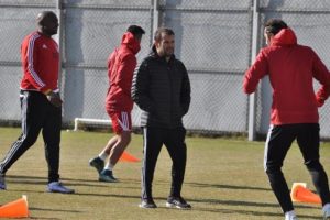 Medicana Sivasspor, Medipol Başakşehir ma&ccedil;ı hazırlıklarını s&uuml;rd&uuml;rd&uuml;