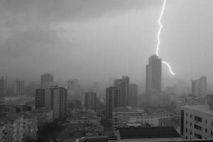 Meteoroloji: &Ccedil;ok kuvvetli şiddetli yağış geliyor