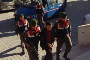Bursa'da benzinlikte silahlı yağmaya karışan ş&uuml;pheliler yakalandı