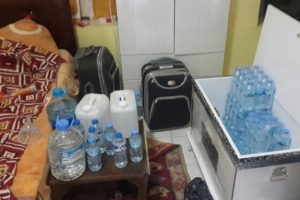 300 litre sahte i&ccedil;ki ele ge&ccedil;irildi: 3 g&ouml;zaltı