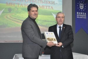 Bulgar ressam ve hikayeci &Ccedil;udomir Bursa'da tanıtıldı