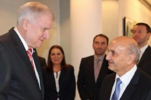 Kosova Başbakanı Alman işadamlarını yatırım yapmaya &ccedil;ağırdı