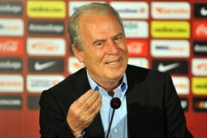 Mustafa Denizli'nin maaşı KAP'a bildirildi