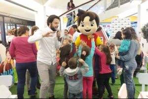 Miniklerin Sevgili Arkadaşı Heidi Zafer Plaza'daydı...