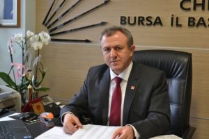 CHP Bursa İl Başkanı Zafer Yıldız: Gazetecilerin tutuklanması basın &ouml;zg&uuml;l&uuml;ğ&uuml;ne yapılan darbedir