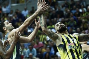 Avrupa basketbolu yine yol ayrımında