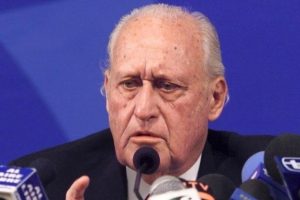 Eski FIFA Başkanı Havelange hastaneye kaldırıldı
