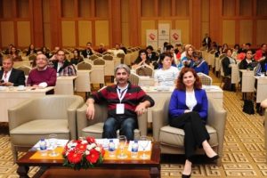 &Ccedil;ocuk harfleri ters yazıyorsa ne yapmalı?