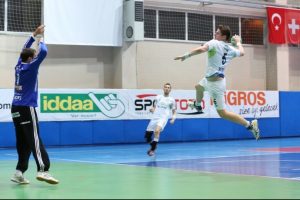 Bursa Nil&uuml;fer Belediyespor'dan Avrupa'ya buruk veda...