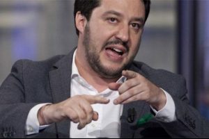 İtalyan aşırı sağcı lider: "T&uuml;rkiye AB'ye giriyorsa biz &ccedil;ıkalım"