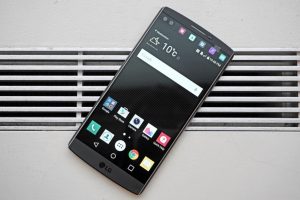 LG'nin V10'un &ouml;zellikleri nedir? Fiyatı ne kadar?