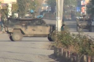 Cizre'de şiddetli &ccedil;atışma: 1 &ouml;l&uuml;