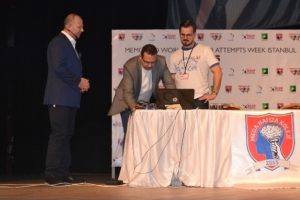 Rekortmen hafızalar İstanbul'da yarıştı