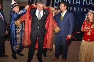 Sedat Peker'e "D&uuml;nya T&uuml;rkl&uuml;ğ&uuml; Hakan'ı" unvanı verildi