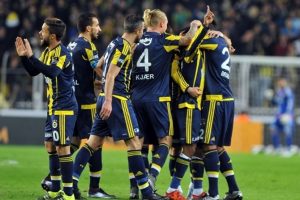 Zirvenin yeni sahibi Fenerbah&ccedil;e