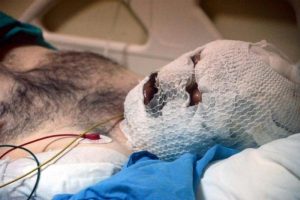 Minib&uuml;s&uuml; s&uuml;r&uuml;c&uuml;s&uuml;yle ateşe verene 24 yıl hapis istemi