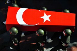 Derik'te 1 asker şehit, 7 PKK'lı &ouml;ld&uuml;r&uuml;ld&uuml;