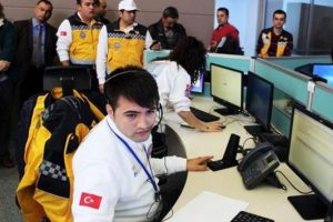 &Ccedil;ocuklar telefonda konuşmayı &ouml;ğrenmek i&ccedil;in 112'yi arıyor