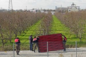 Bursa'da cinayete kurban giden anne ve kızın cenazeleri yakınlarına teslim edildi