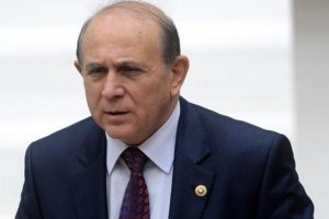 Kuzu'dan şok tweet: Suriyeli m&uuml;ltecileri &uuml;zerinize salarız