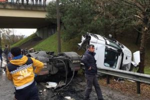 Adapazarı'nda zincirleme trafik kazası