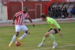 Amat&ouml;r futbolcu S&uuml;per Lig golc&uuml;lerini geride bıraktı