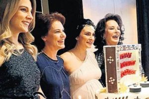 Neslişah Alko&ccedil;lar 'baby shower' yaptı...