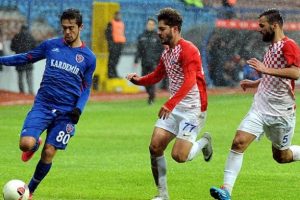 Karab&uuml;kspor farklı turladı