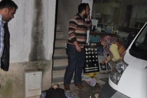 Bursa'da evinin &ouml;n&uuml;nde silahlı saldırıya uğradı