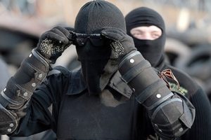Rusya'da T&uuml;rk fabrikasına silahlı baskın