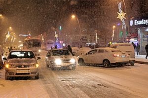 Erzurum ve Bayburt'ta yoğun kar yağışı
