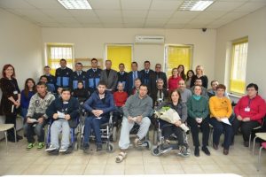 Bursa'da Nil&uuml;fer Zabıta ekipleri Bizim Ev bireyleri ile el ele