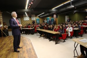 Bozbey'den &ouml;ğrencilere: Hedef yoksa başarı da yoktur