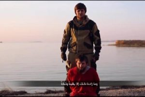 IŞİD Rus casusu gerek&ccedil;esiyle &Ccedil;e&ccedil;en'in kafasını kesti