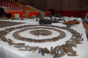 Diyarbakır'da PKK'nın cephaneliği ele ge&ccedil;irildi