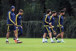 Fenerbah&ccedil;e antrenmanında gerginlik